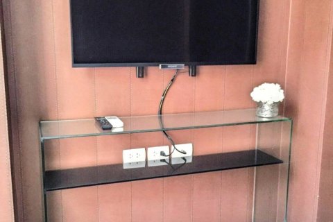 Condo in Bangkok, Thailand, 1 bedroom  № 117086 - photo 5