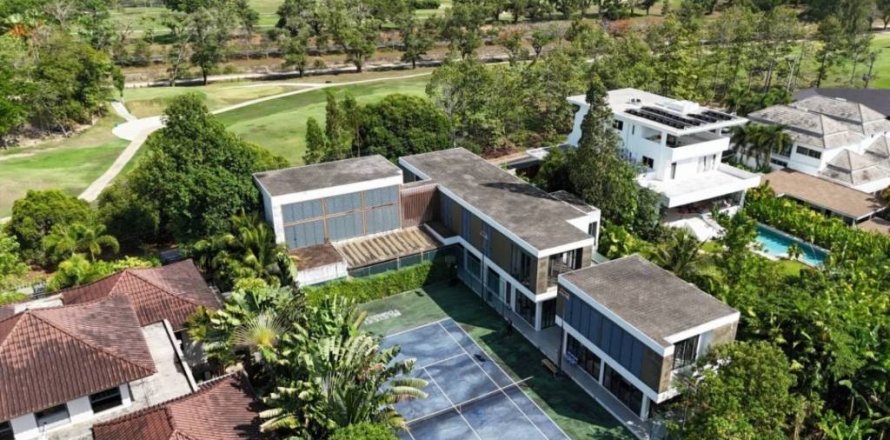 Villa à Kathu, Thaïlande 9 chambres № 117084