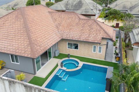 Villa in Pattaya, Thailand 3 bedrooms № 158939