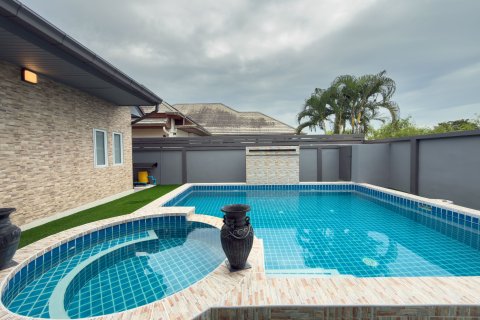 Villa in Pattaya, Thailand 3 bedrooms № 158939 - photo 18
