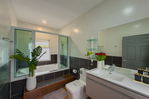 Villa in Pattaya, Thailand 3 bedrooms № 158939 - photo 11