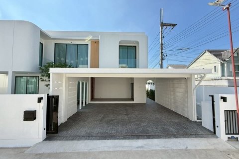 Villa à Hang Dong, Thaïlande 4 chambres № 167700