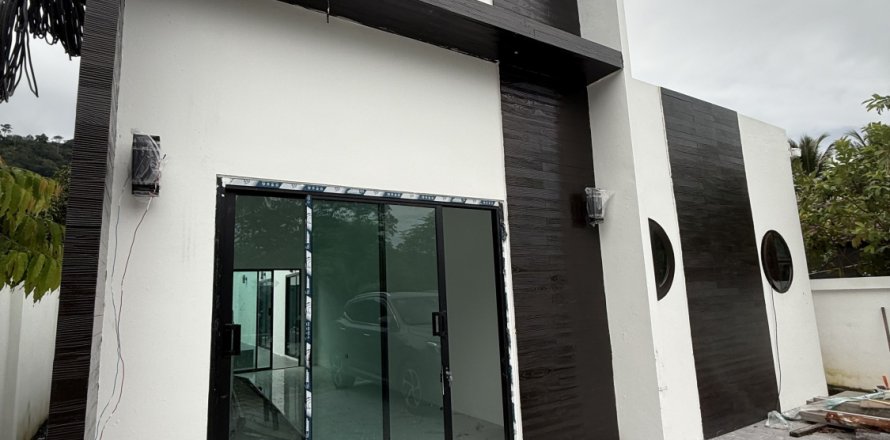 Villa in Phuket, Thailand 3 bedrooms № 167699