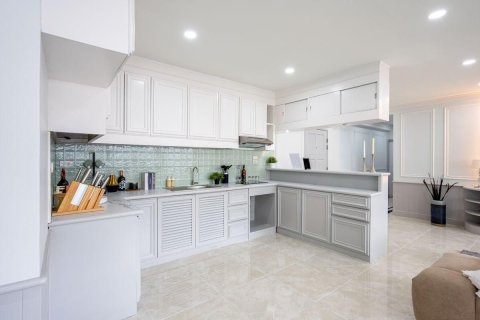 Condo in Khlong Toei, Bangkok, Thailand, 2 bedrooms  № 167698 - photo 6