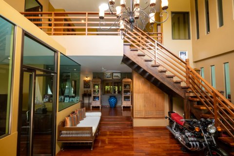 House in Chiang Mai, Thailand 6 bedrooms № 121969 - photo 13
