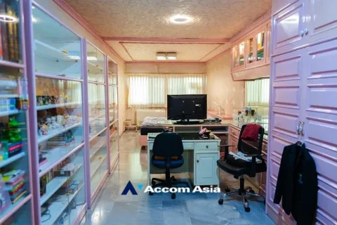 Reihenhaus in Watthana, Bangkok, Thailand 5 Schlafzimmer № 216411 - Foto 3