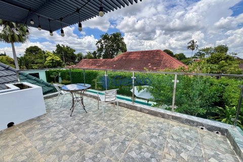 House in Pattaya, Thailand 4 bedrooms № 196859 - photo 18