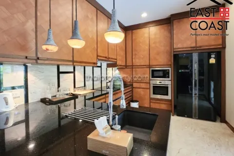 Casa de 3 dormitorios en Pattaya, Tailandia № 213762 - foto 13