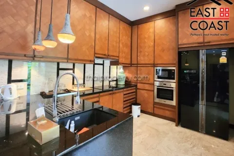 Casa de 3 dormitorios en Pattaya, Tailandia № 213762 - foto 14