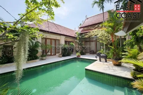 Casa de 3 dormitorios en Pattaya, Tailandia № 213762 - foto 3