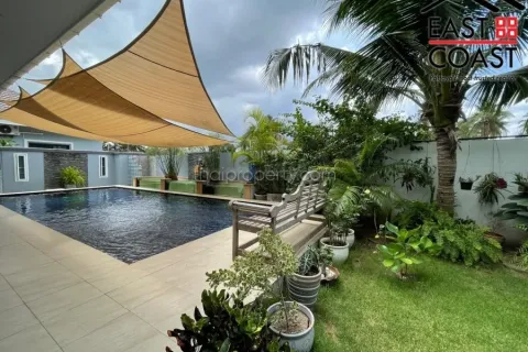 Casa de 3 dormitorios en Pattaya, Tailandia № 213761