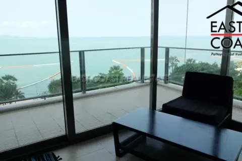 Condominio de 3 dormitorios en Pattaya, Tailandia № 213765 - foto 1