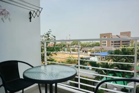 Estudio en el condominio en Pattaya, Tailandia № 213764