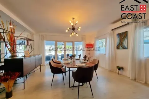 Casa de 3 dormitorios en Pattaya, Tailandia № 213763 - foto 14