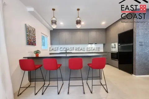 Casa de 3 dormitorios en Pattaya, Tailandia № 213763 - foto 10