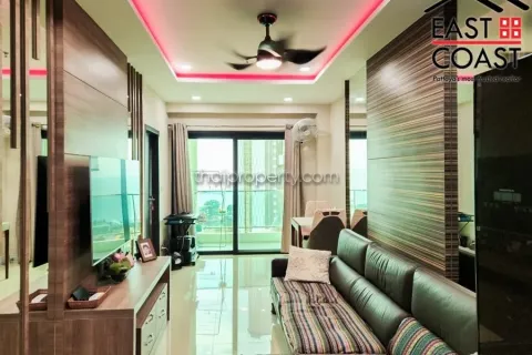 Condo on Jomtien Beach, Pattaya, Thailand, 2 bedrooms  № 213766