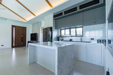 Villa in Hua Hin, Thailand 3 bedrooms № 172639 - photo 6