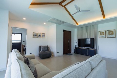 Villa in Hua Hin, Thailand 3 bedrooms № 172639 - photo 3