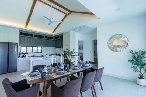 Villa in Hua Hin, Thailand 3 bedrooms № 172639 - photo 9
