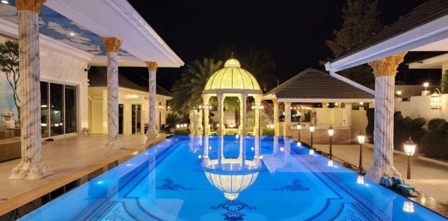 Villa à Hua Hin, Thaïlande 6 chambres № 172636