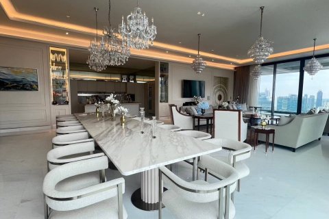 Penthouse in Bangkok, Thailand 4 bedrooms № 180670 - photo 4