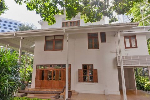 House in Bangkok, Thailand 4 bedrooms № 180672 - photo 8
