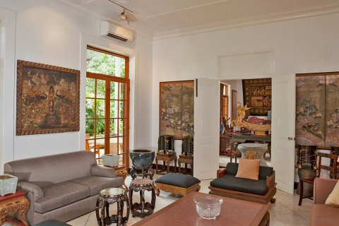 House in Bangkok, Thailand 4 bedrooms № 180672 - photo 11