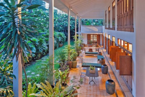 Maison à Bangkok, Thaïlande 4 chambres № 180672