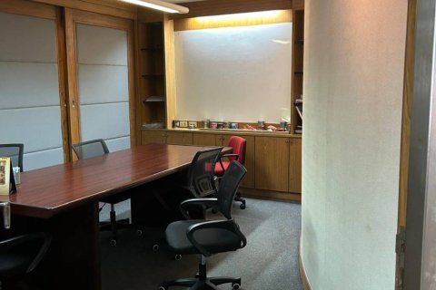 Office à Bangkok, Thaïlande 283.86 m2 № 156784 - photo 2