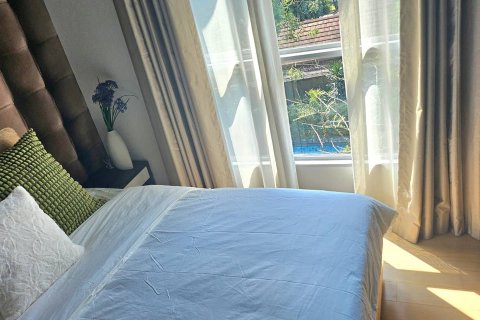 Studio in the Condo in Watthana, Bangkok, Thailand  № 167487