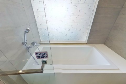 Studio dans le Condo à Chiang Mai, Thaïlande  № 167486 - photo 11