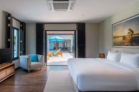 Villa in Hua Hin, Thailand 5 bedrooms № 167483 - photo 3