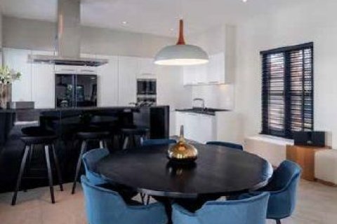 Villa in Hua Hin, Thailand 5 bedrooms № 167483 - photo 2