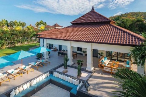 Villa in Hua Hin, Thailand 5 bedrooms № 167483 - photo 12