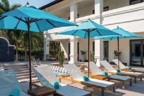 Villa in Hua Hin, Thailand 5 bedrooms № 167483 - photo 13