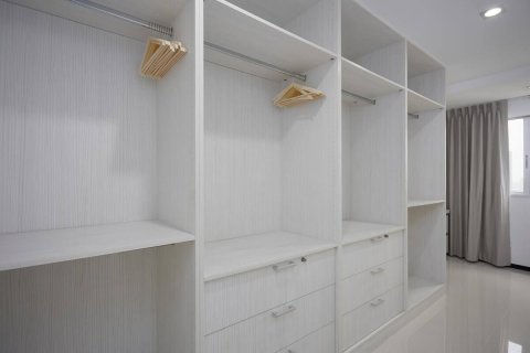 Кондоминиум с 2 спальнями в Клонг Тоэй, Бангкок, Таиланд № 136996 - фото 18