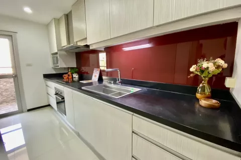 Кондоминиум с 2 спальнями в Клонг Тоэй, Бангкок, Таиланд № 136996 - фото 4