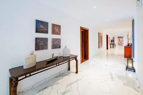 Villa in Phuket, Thailand 10 bedrooms № 145748 - photo 9