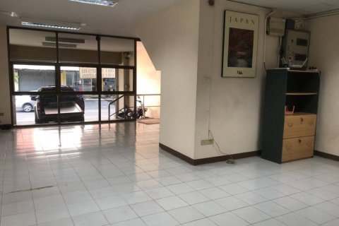 Propriété commerciale à Bangkok, Thaïlande 520 m2 № 114944 - photo 4