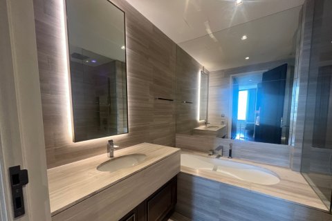 Кондоминиум с 2 спальнями в Ваттхане, Бангкок, Таиланд № 172552 - фото 3