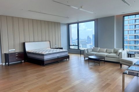 Кондоминиум с 3 спальнями в Патхум Ване, Бангкок, Таиланд № 172557 - фото 5