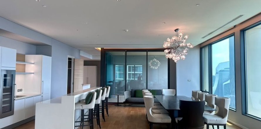 Кондоминиум с 3 спальнями в Патхум Ване, Бангкок, Таиланд № 172557