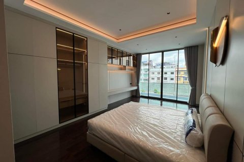 Вилла в Бангкоке, Таиланд с 5 спальнями  № 133779 - фото 22