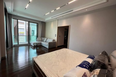 Вилла в Бангкоке, Таиланд с 5 спальнями  № 133779 - фото 25