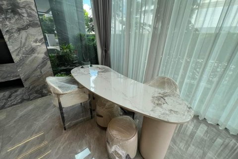 Вилла в Бангкоке, Таиланд с 5 спальнями  № 133779 - фото 8