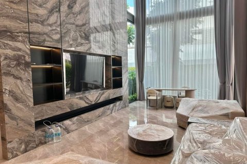 Вилла в Бангкоке, Таиланд с 5 спальнями  № 133779 - фото 3