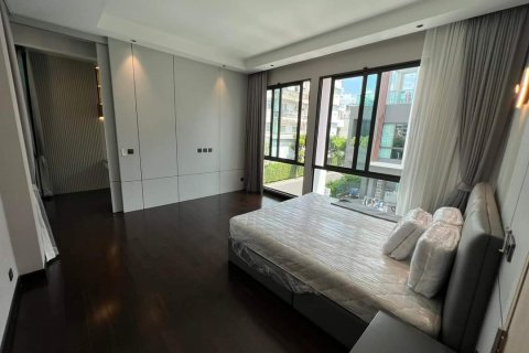 Вилла в Бангкоке, Таиланд с 5 спальнями  № 133779 - фото 16