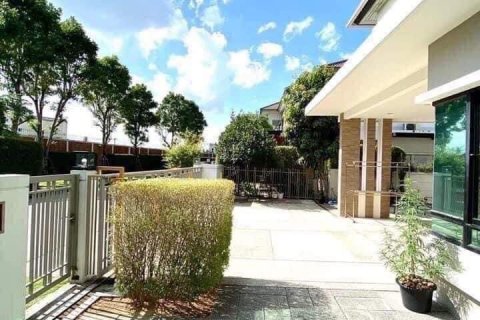 Вилла в Бангкоке, Таиланд с 4 спальнями  № 133780 - фото 5