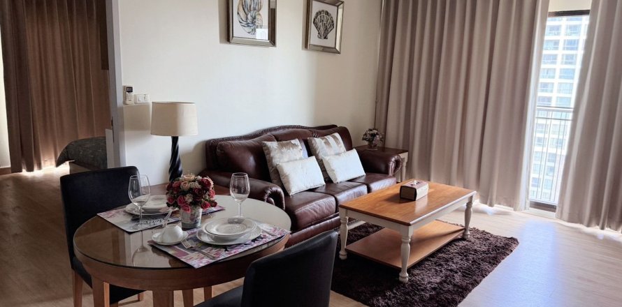 Studio dans le Condo à Khlong Toei, Bangkok, Thaïlande  № 170653