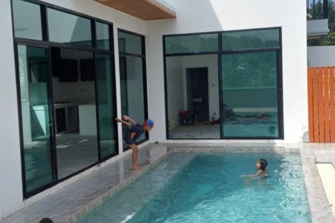 Villa in Phuket, Thailand 3 bedrooms № 156607 - photo 17